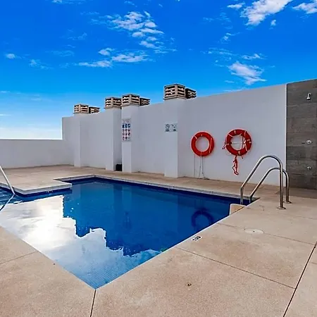 Cozy Beachfront In By Costarentals Apartamento *